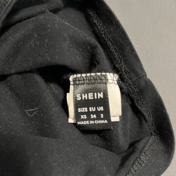 Scoop Neck Little Black Lace Trim Crop Too Tee Women’s T-Shirt Sz XS Vintage EUC - Picture 4 of 6